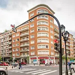 Elegante Y Recien Reformado En Abando