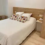 Calma Uribarri Home