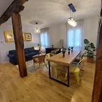 Habitacion En Apartamento Con Zonas Comunes Compartida Hsjg