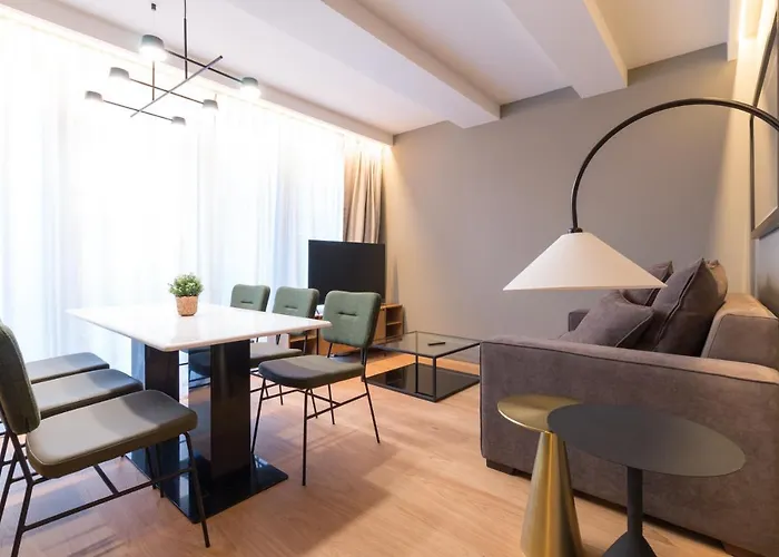 Old Town Apartments By Staynnapartments