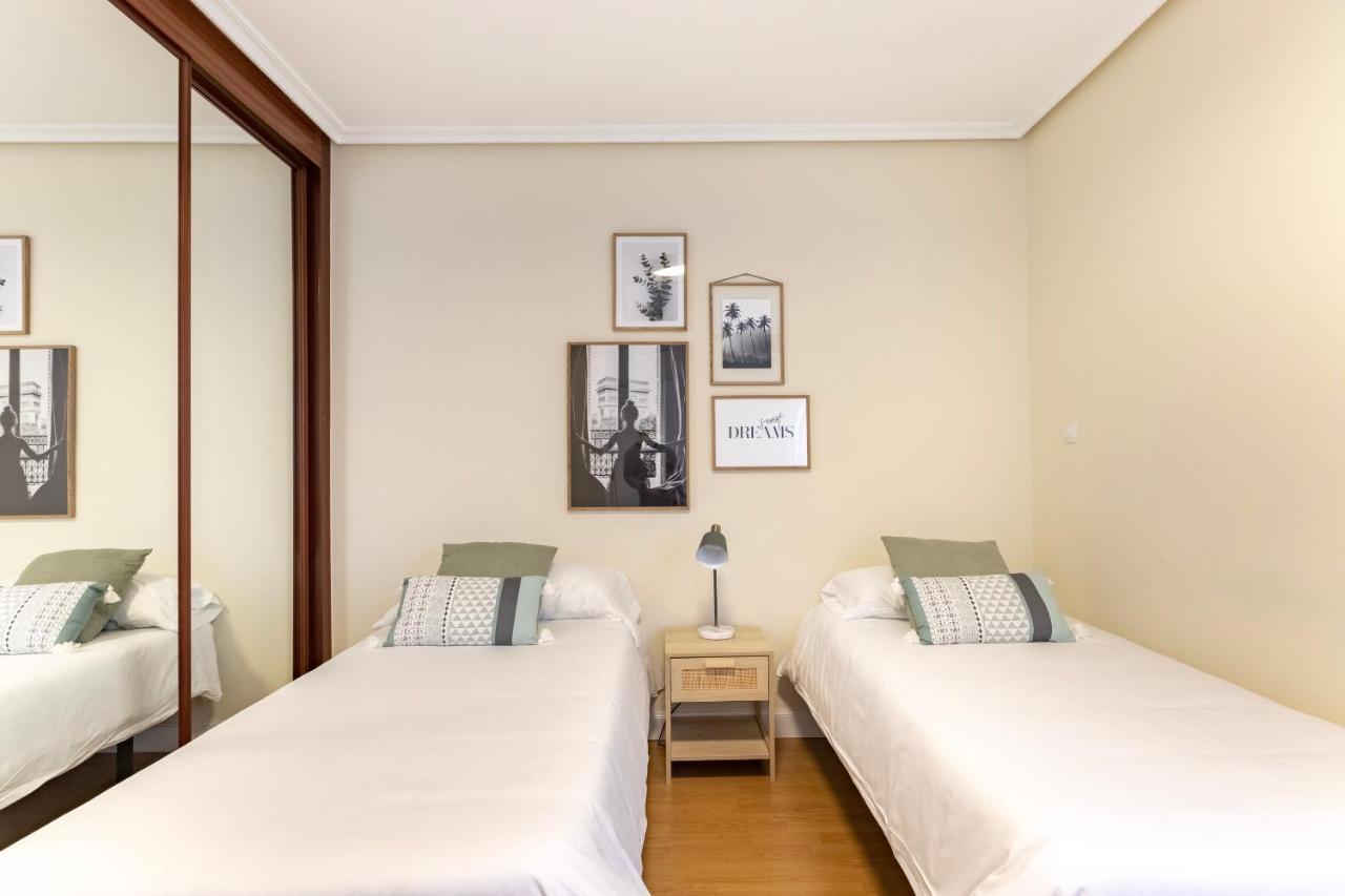 Apartment Akomodat En En El Centro De Con Parking *