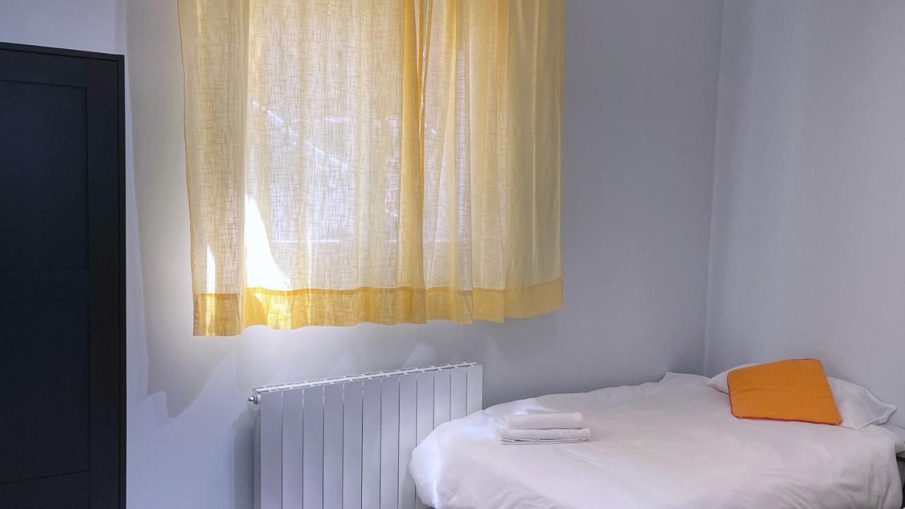 Vt Flat Reformado Con Escritorio De Trabajo Y Wifi Apartment