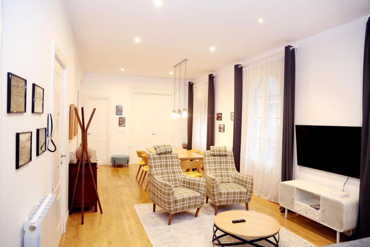 Apartment Piso Exclusivo Frente Al Casco Viejo Con Parking Gratis *