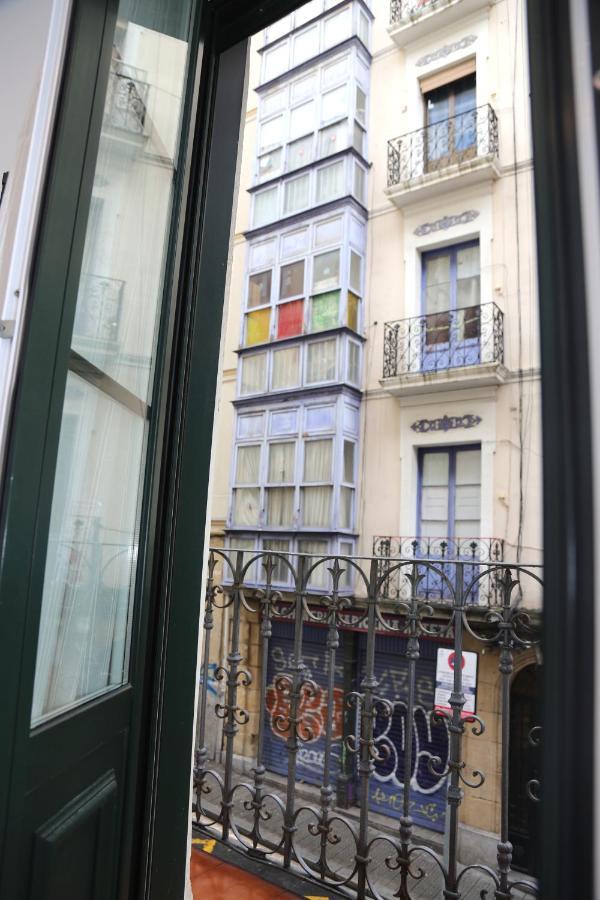 Piso Exclusivo Frente Al Casco Viejo Con Parking Gratis Apartment Bilbao