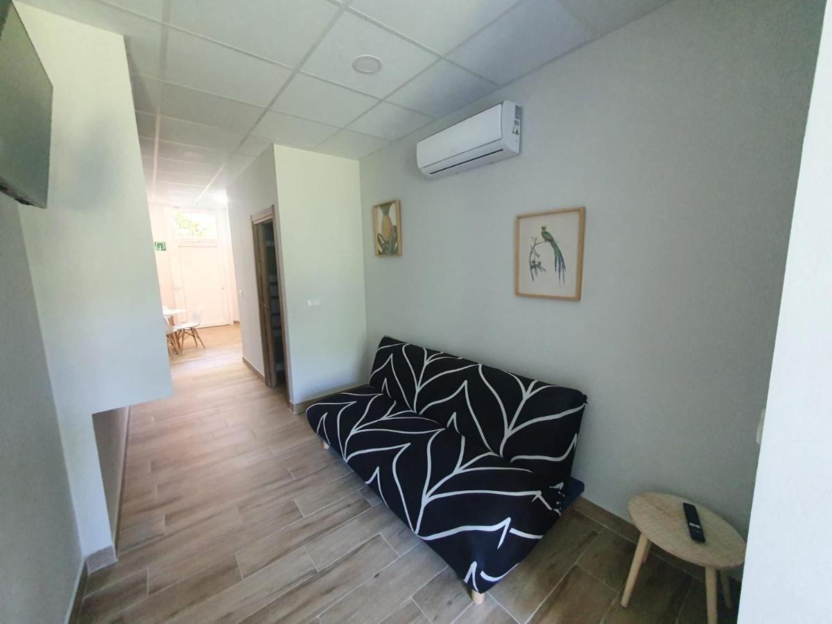 Apartment B75