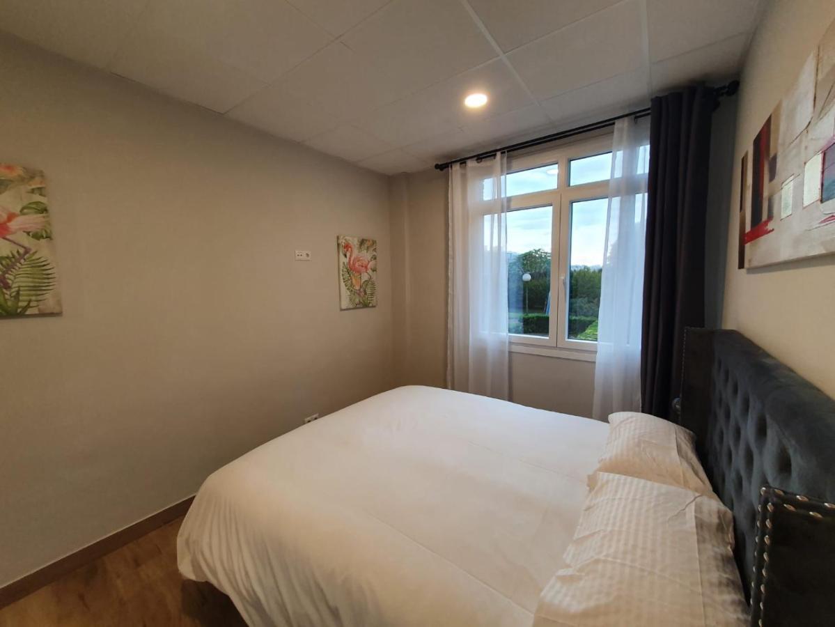 Apartment B75 *