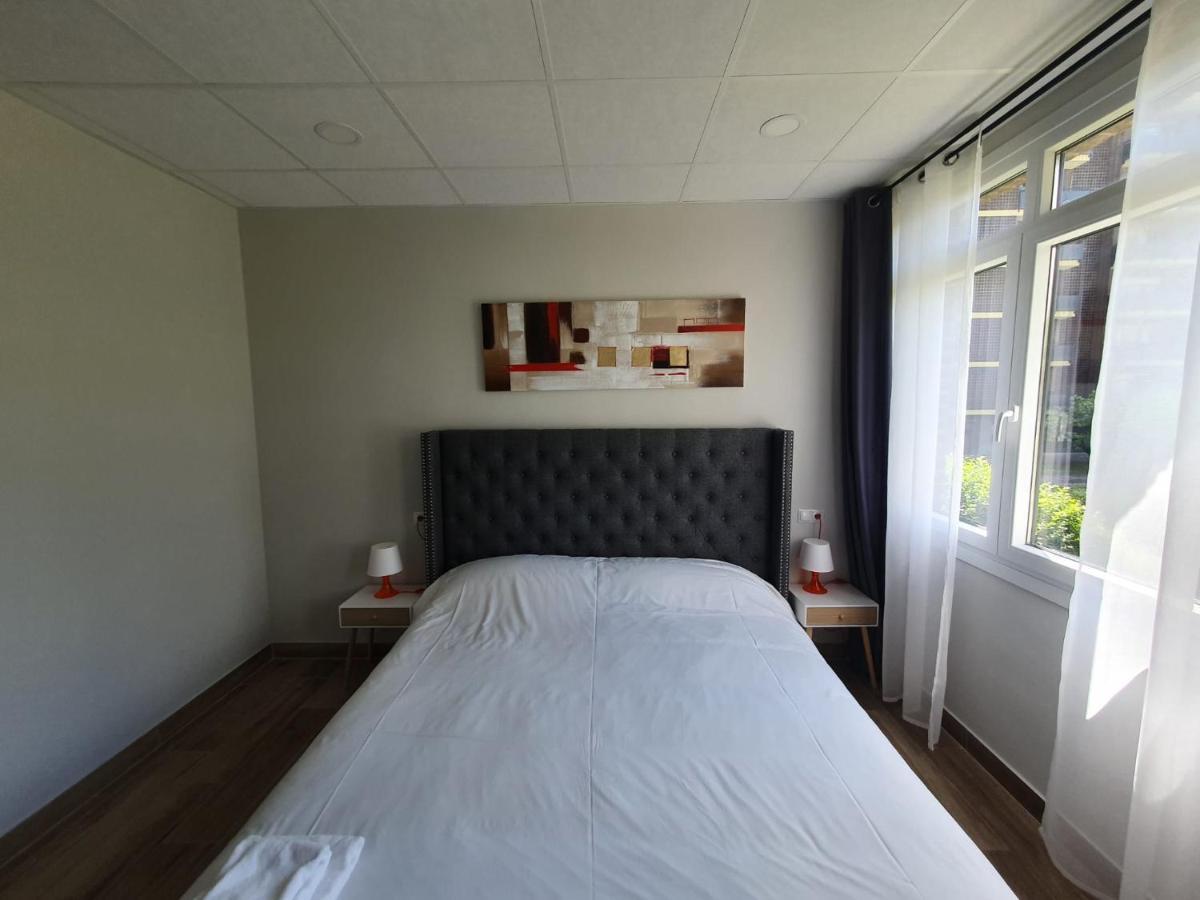 Apartment B75 *