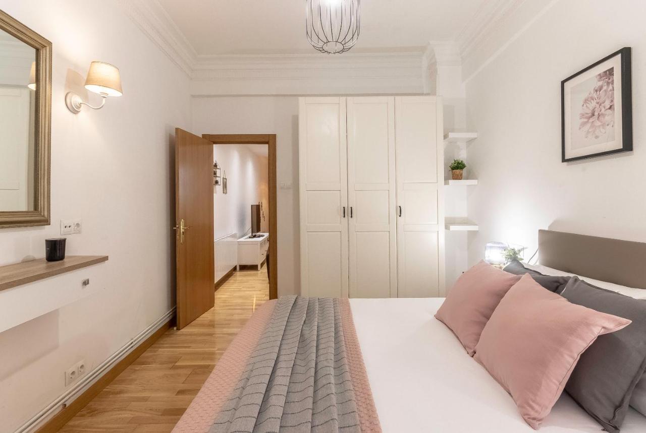 Espacioso Y Acogedor En El Centro Azkuna Apartamento