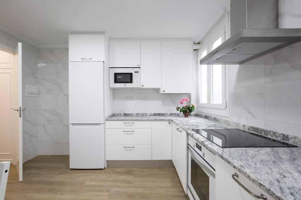 Alhondiga Flat By Next Stop *