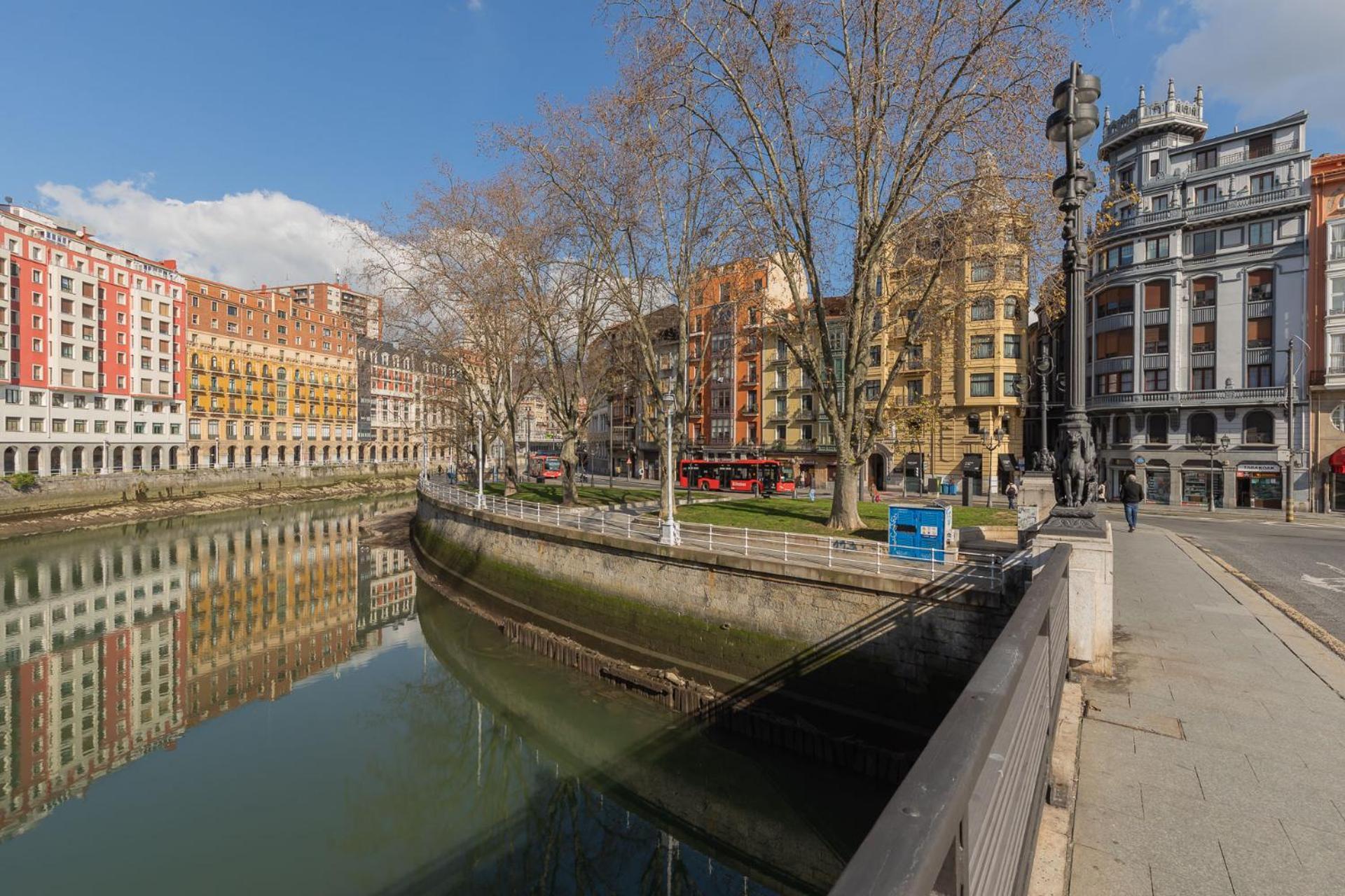 Riverside Old Town By Next Stop * Bilbao