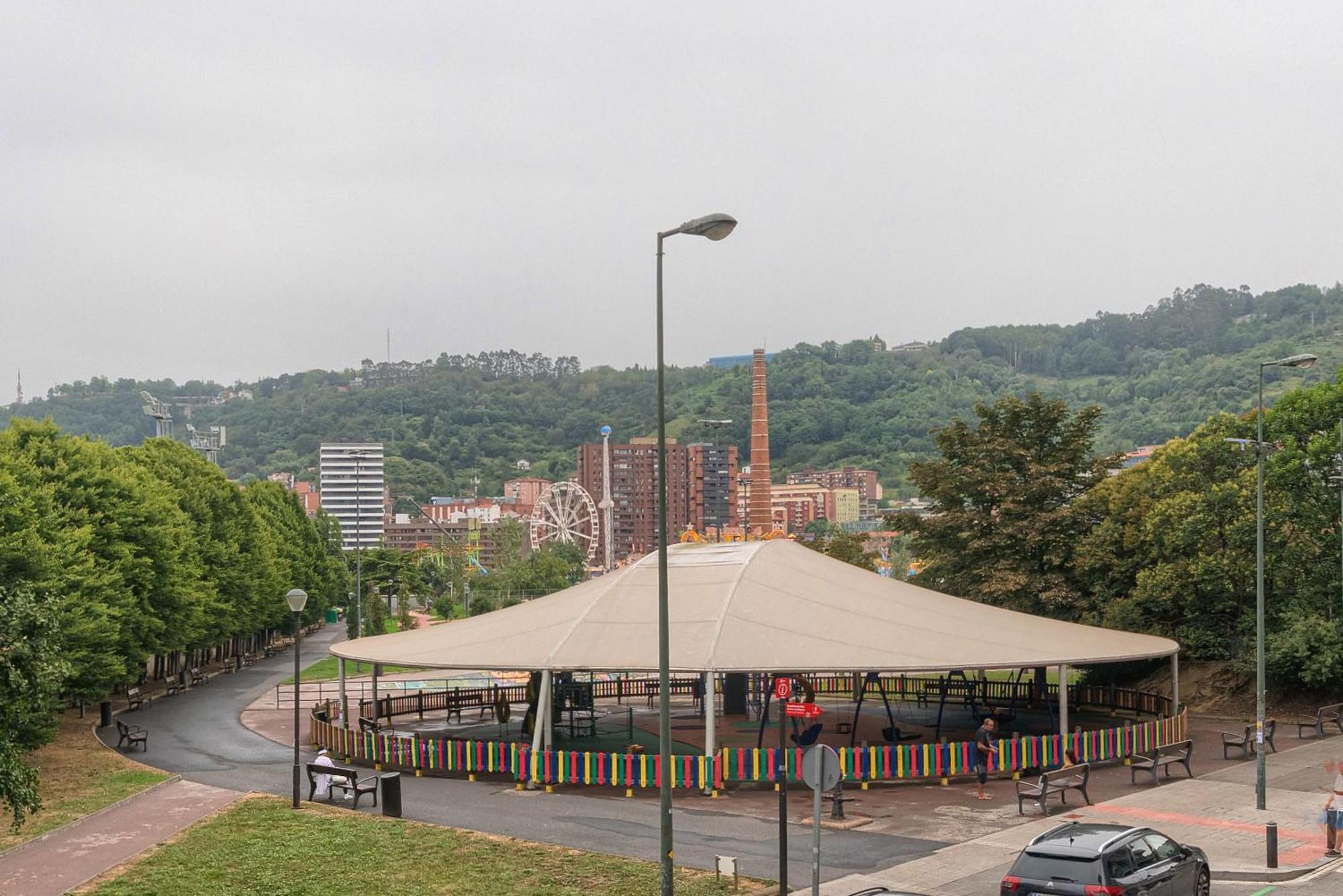 Vivienda Turistica Centrica Y Con Estilo En El Encantador Barrio La Cruz * Bilbao