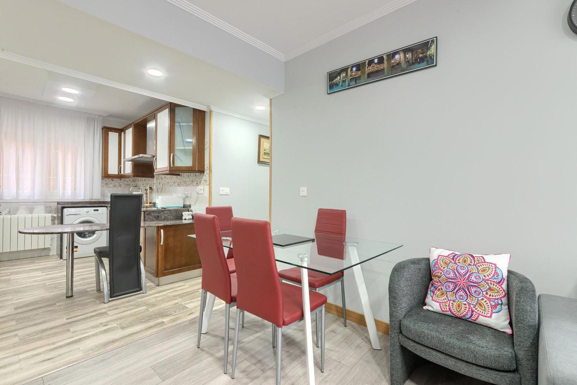 Vivienda Turistica Centrica Y Con Estilo En El Encantador Barrio La Cruz Bilbao