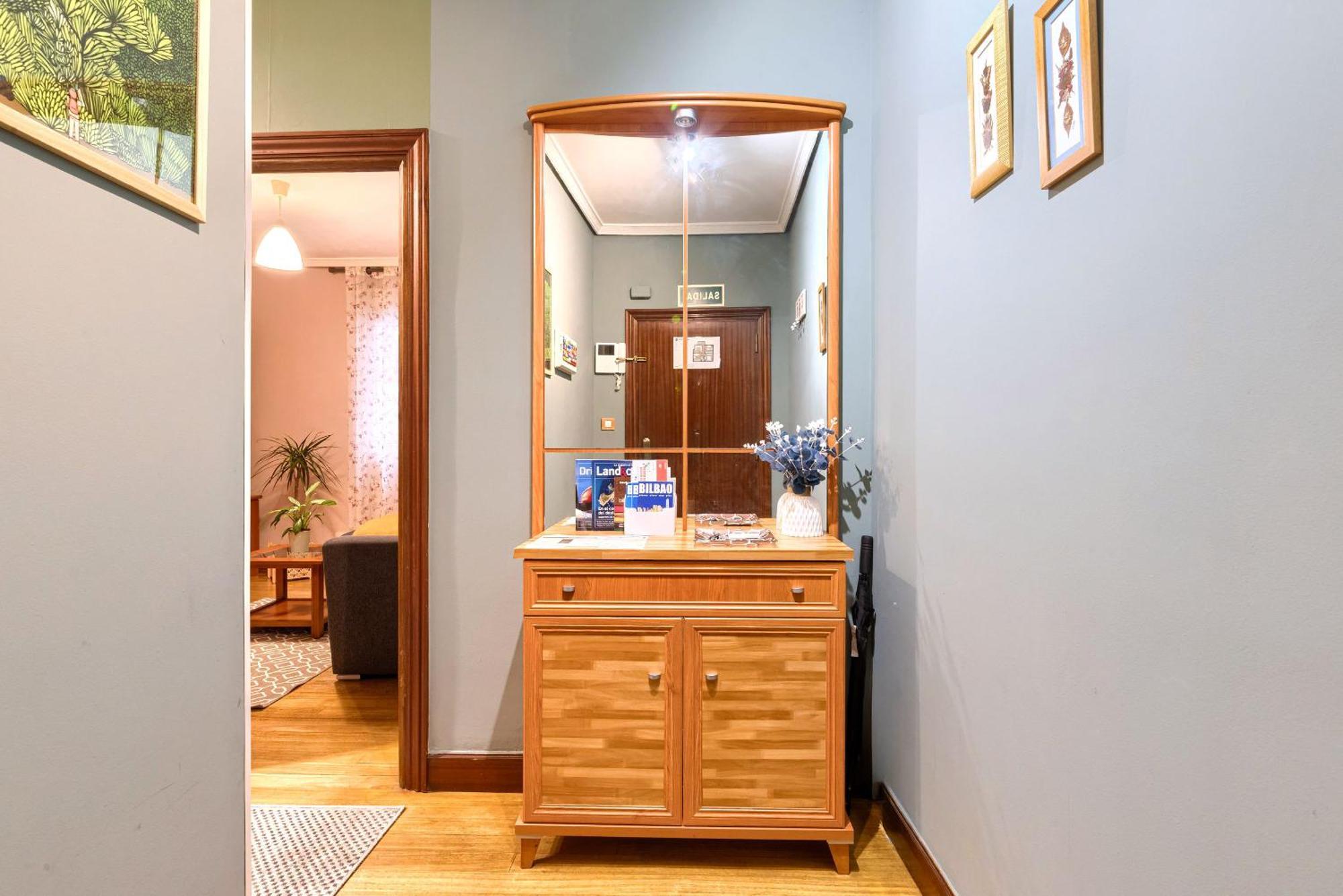 Bilbao, A Un Paso. Appartement *