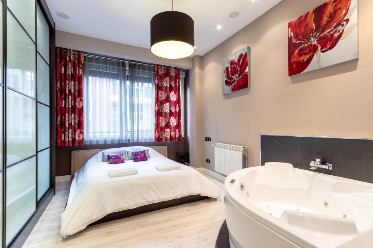 Apartment Volantin Ii With Jacuzzi By Aston