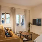 Bonito Apartamento, Nuevo Y En El Casco Viejo!!!