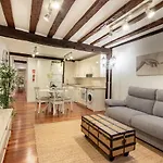 Precioso Apartamento Con Entrada Autonoma En El Casco Viejo
