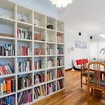 Ybarra Apartment By People Rentals