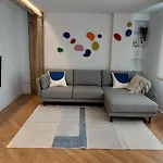 Alojamiento Moderno Y Sofisticado Con Vistas A La Ciudad
