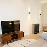 Piso Boutique Frente Al Casco Viejo De Bilbao