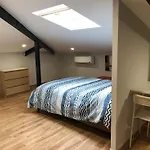 Habitacion Con Cocina Y Bano
