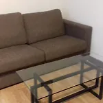 Apartamento Con Garaje Opcional Con 2 Banos Cerca Ayuntamiento