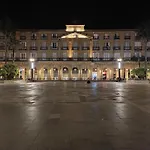 Cornerstone, Apartamento En Casco Viejo