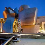 Apartment In Bilbao City Center, Families And Groups