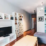 Isozaki Apartment By People Rentals