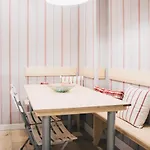 Urruti Apartment By People Rentals