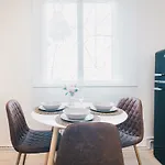 Altair Apartment By People Rentals