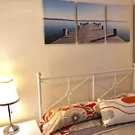 4 Bedrooms Flat In The City Center