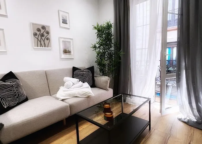 Bilbao Ronda Apartamento Con Balcon Casco Viejo