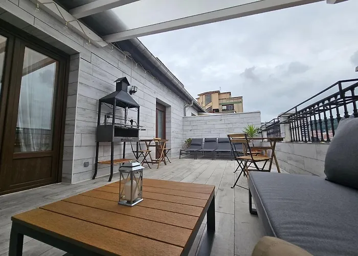Habitacion En Atico Con Terraza En Bilbao