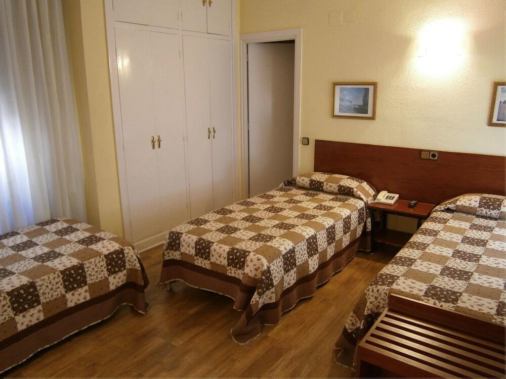 Gasthof Bypillow San Mames 2*