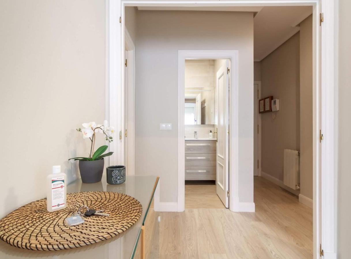 Vivienda Turistica De Prestancia Junto A La Ria De Nervion Bilbao