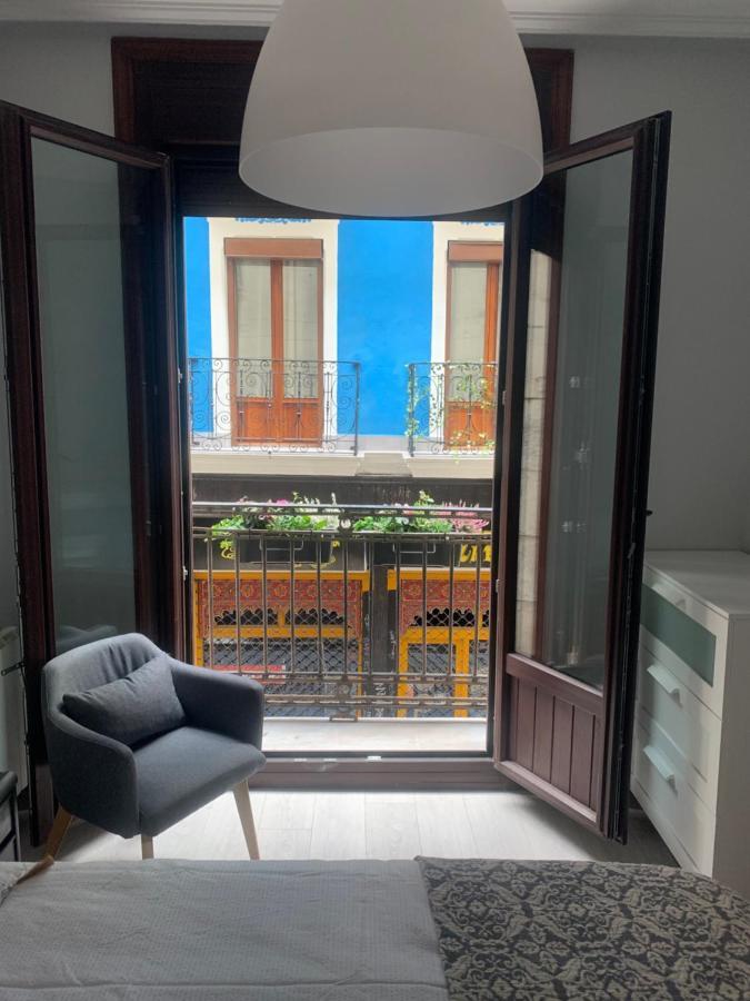 La Puerta - Casco Viejo-old Town * Bilbao