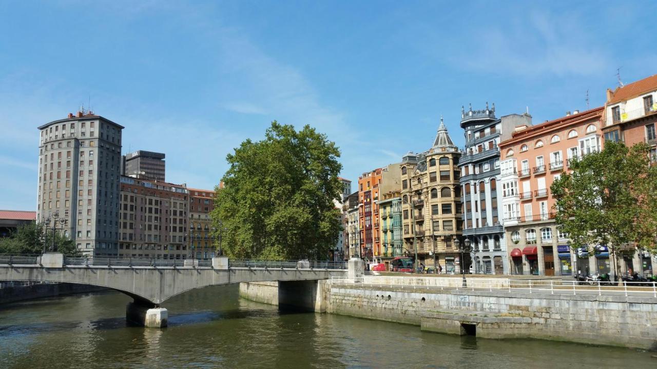 Céntrico Con Vistas A La Ría! Garage, Ideal 2-4 Appartement *