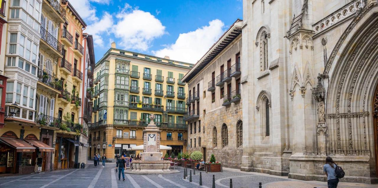 Céntrico Con Vistas A La Ría! Garage, Ideal 2-4 * Bilbao