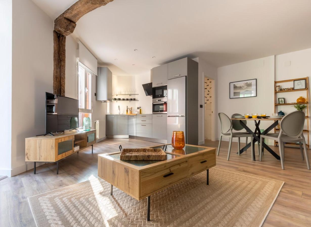 Apartment Vivienda Turistica Plaza De Tres Pilares Bilbao