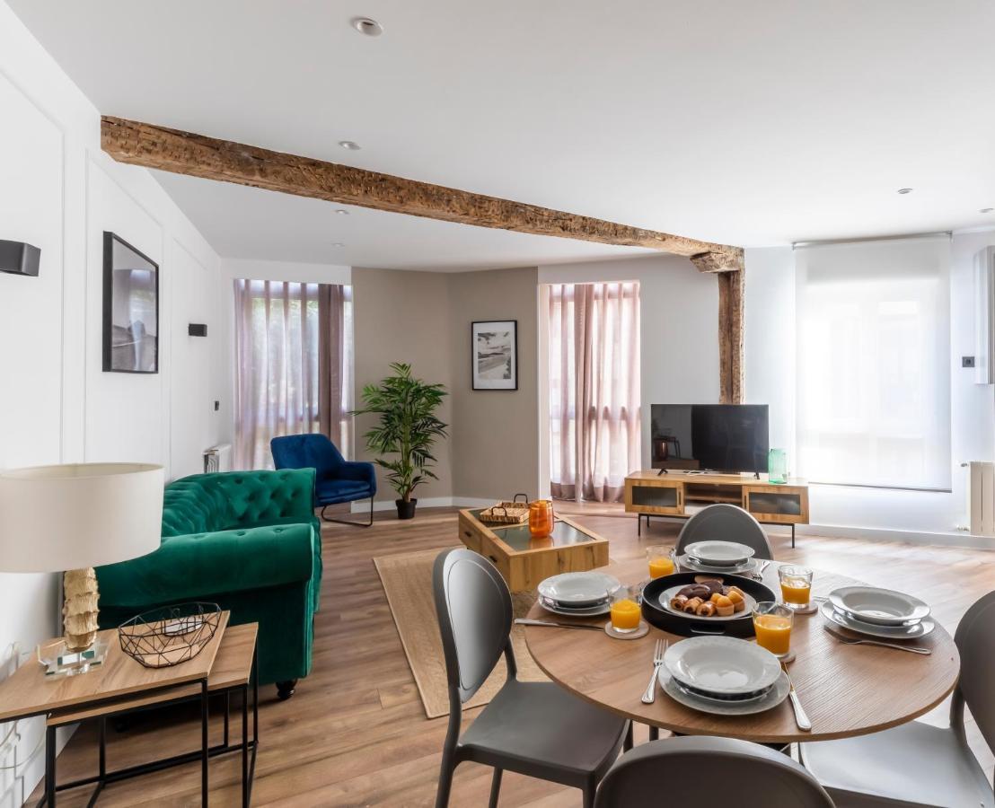 Apartment Vivienda Turistica Plaza De Tres Pilares Bilbao