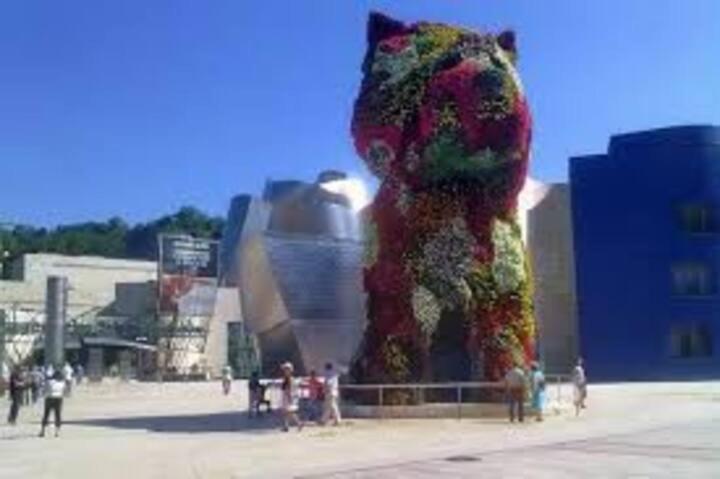 Apartamento Con Garaje Opcional Con 2 Banos Cerca Ayuntamiento Appartement Bilbao