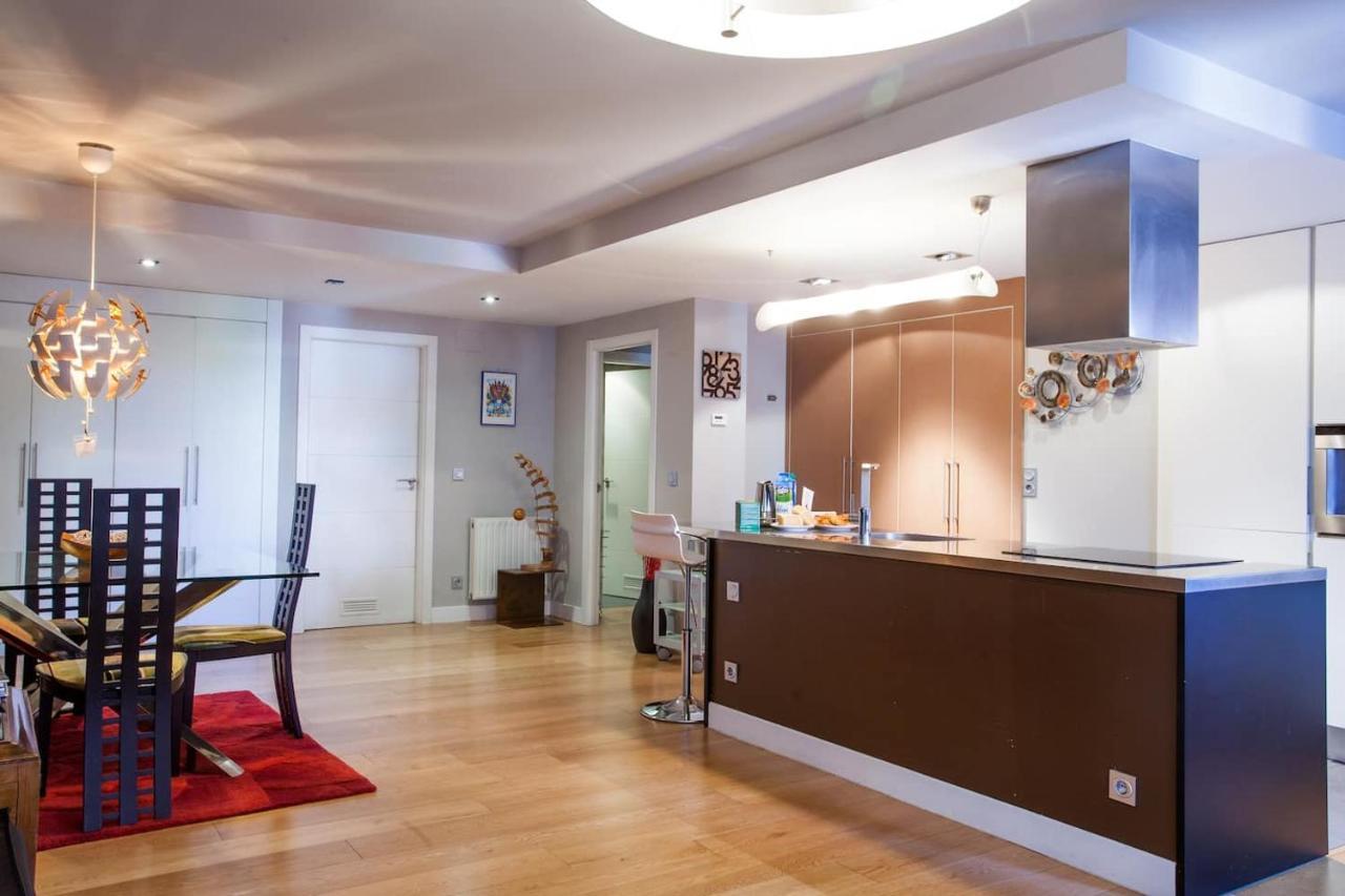 Piso Moderno, Centrico Y Con Garaje Gratis