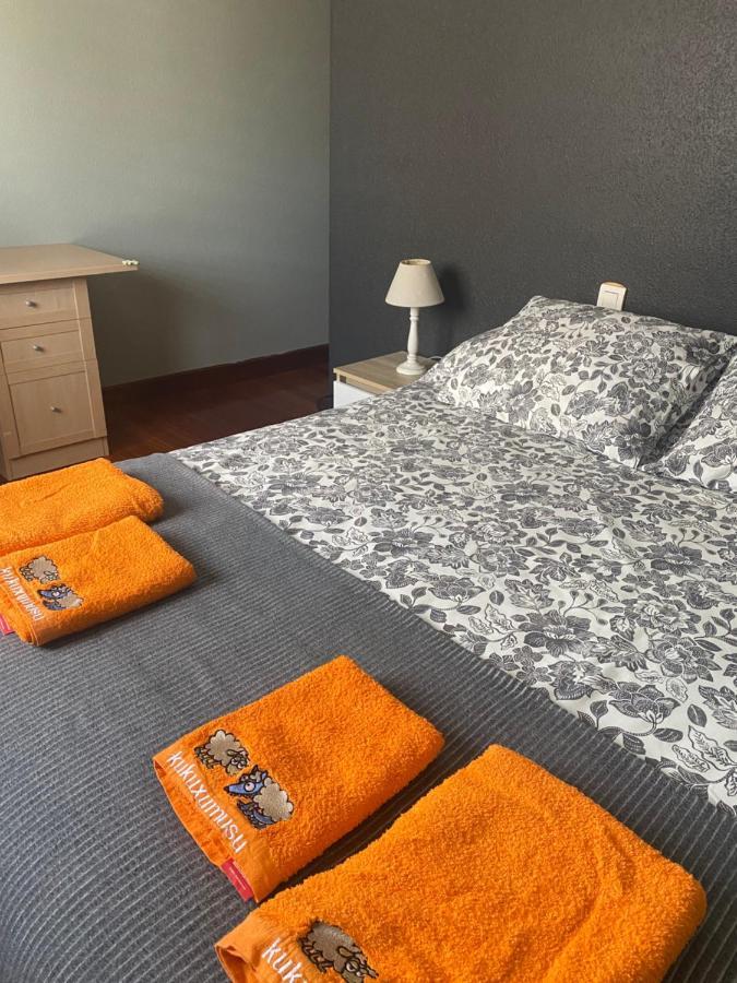 Amezola 2- Con Bano Exterior De Uso Privado En Casa Compartida Homestay Bilbao