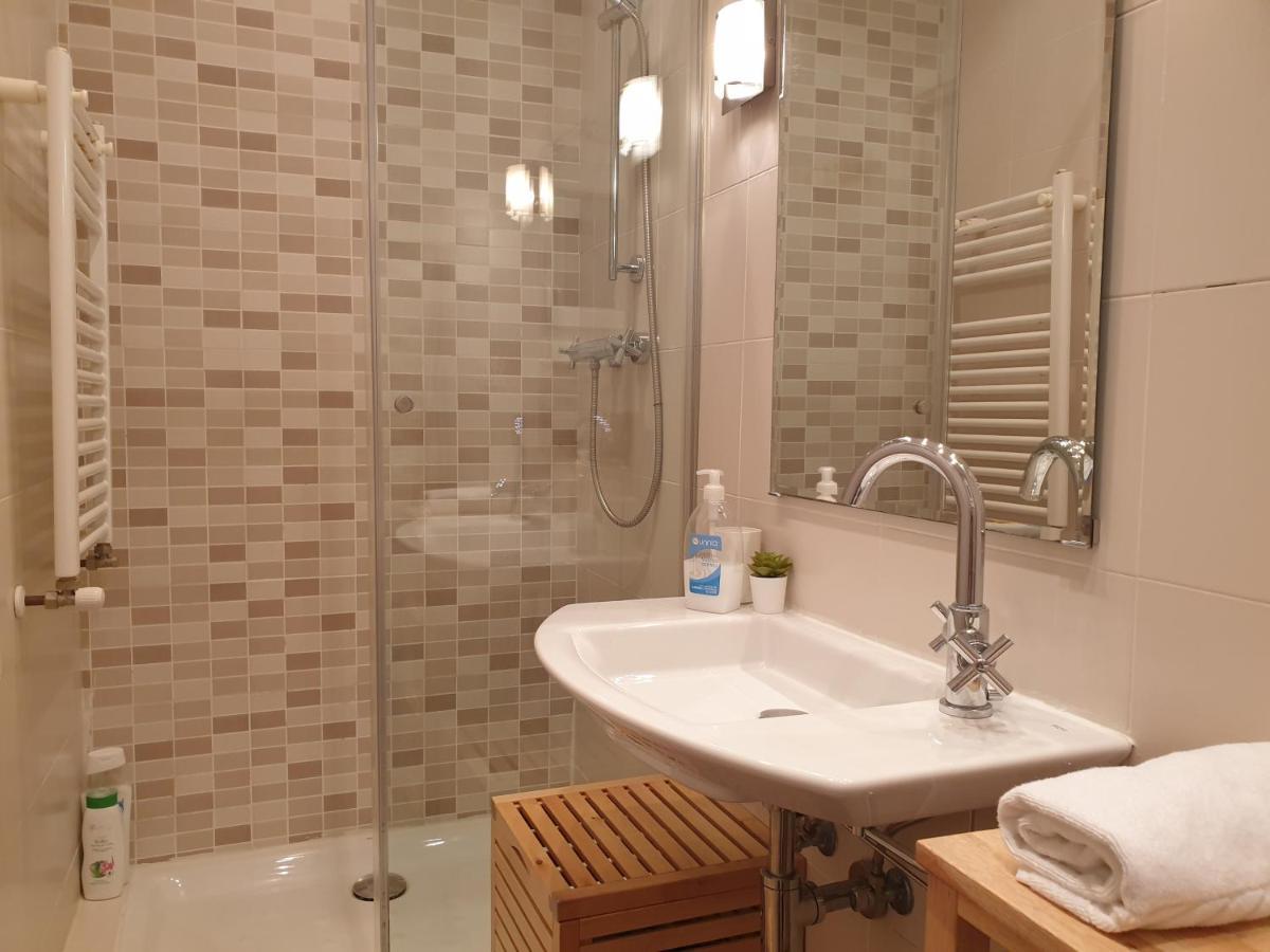 Appartement Con Patio En El Centro De Bilbao&guggenheim Bilbao