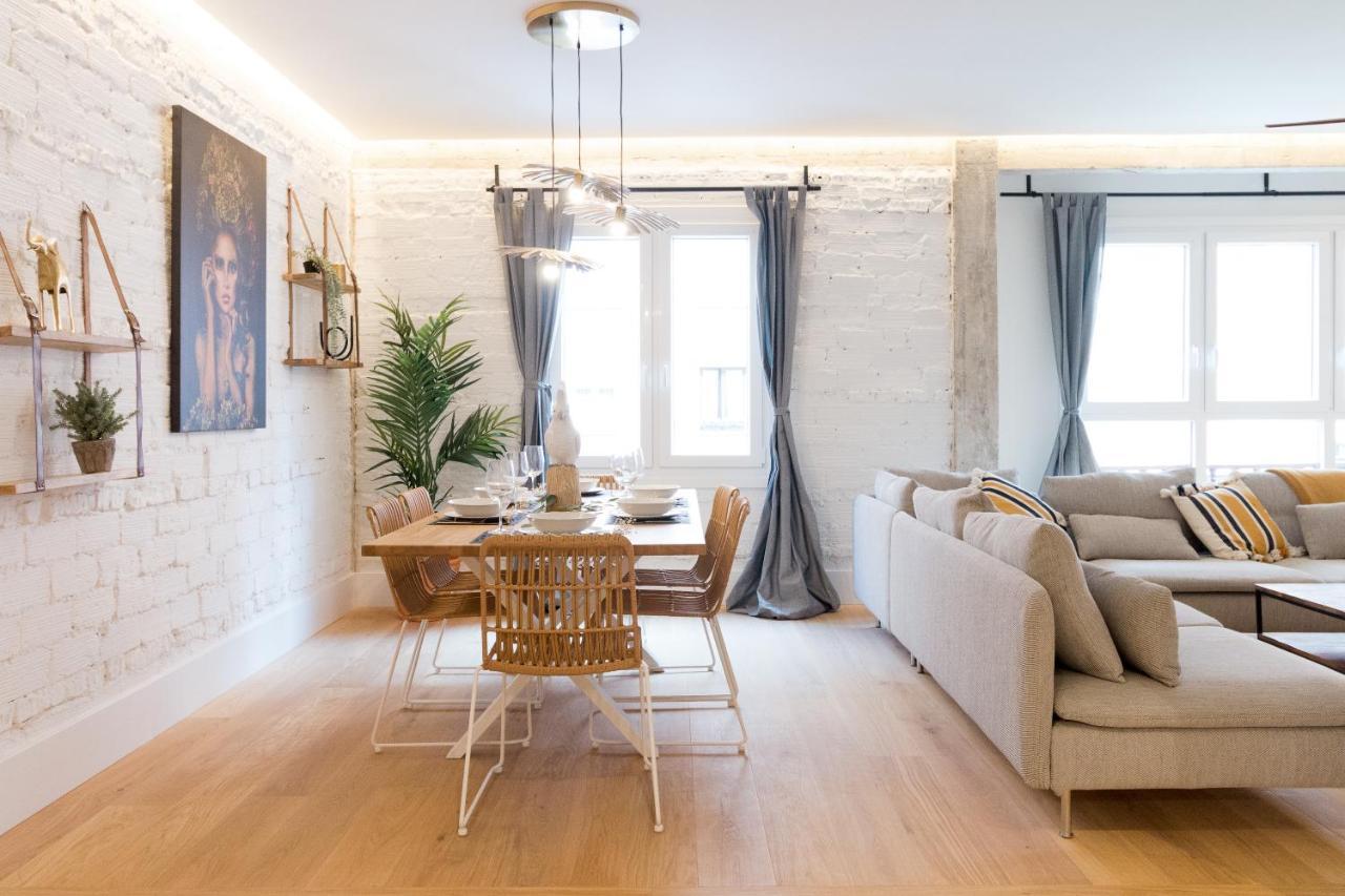 Amplio Y Moderno Con Tarima Refrescante By Staynnapartments Appartement Bilbao