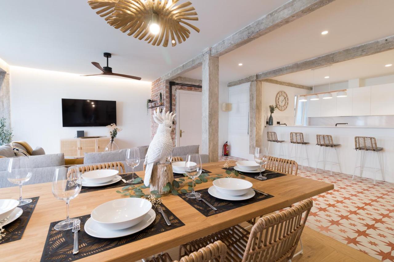 Appartement Amplio Y Moderno Con Tarima Refrescante By Staynnapartments Bilbao