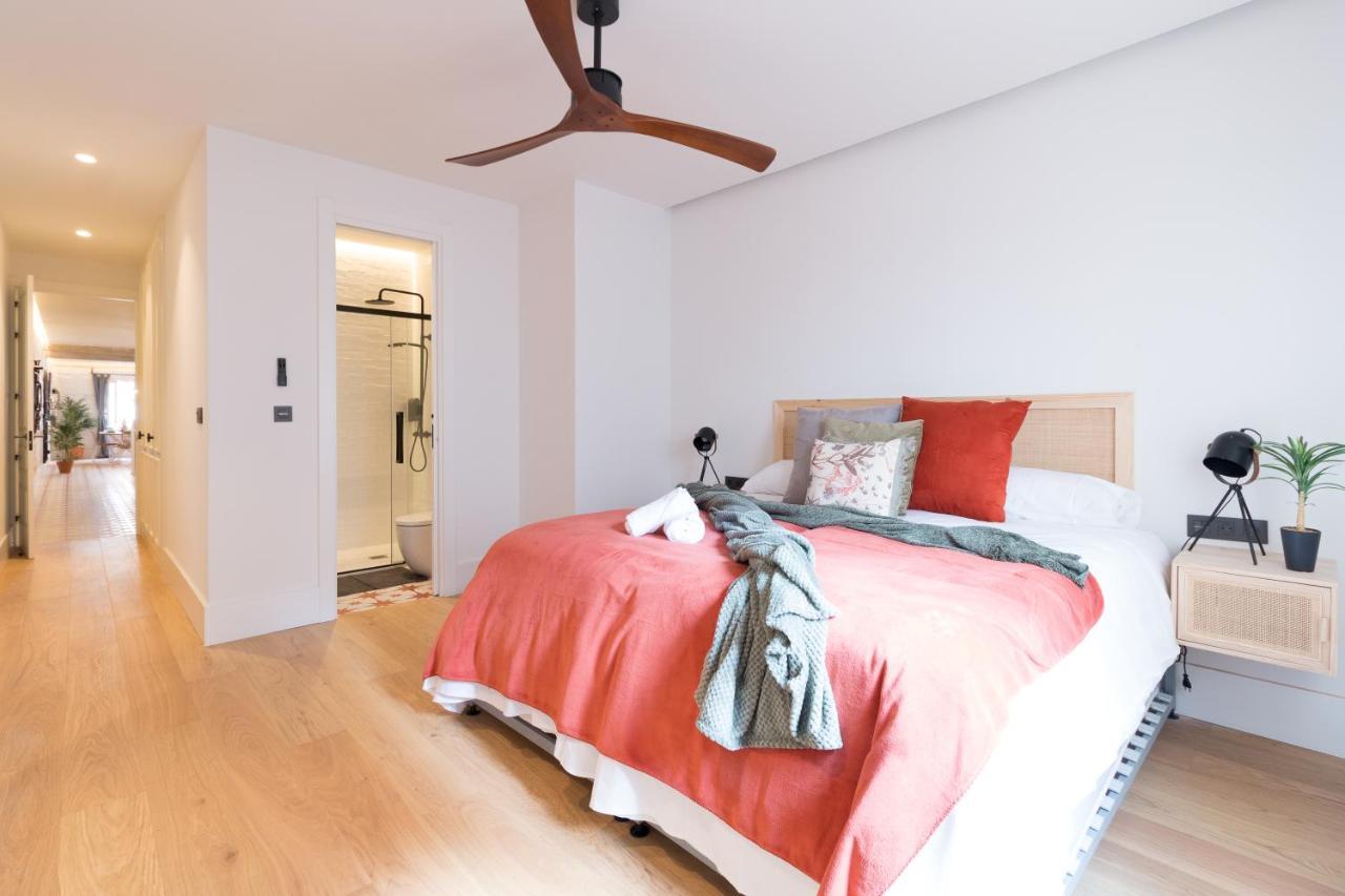 Amplio Y Moderno Con Tarima Refrescante By Staynnapartments *