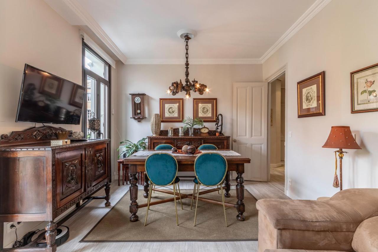 Apartment Arte Iii By Aston
