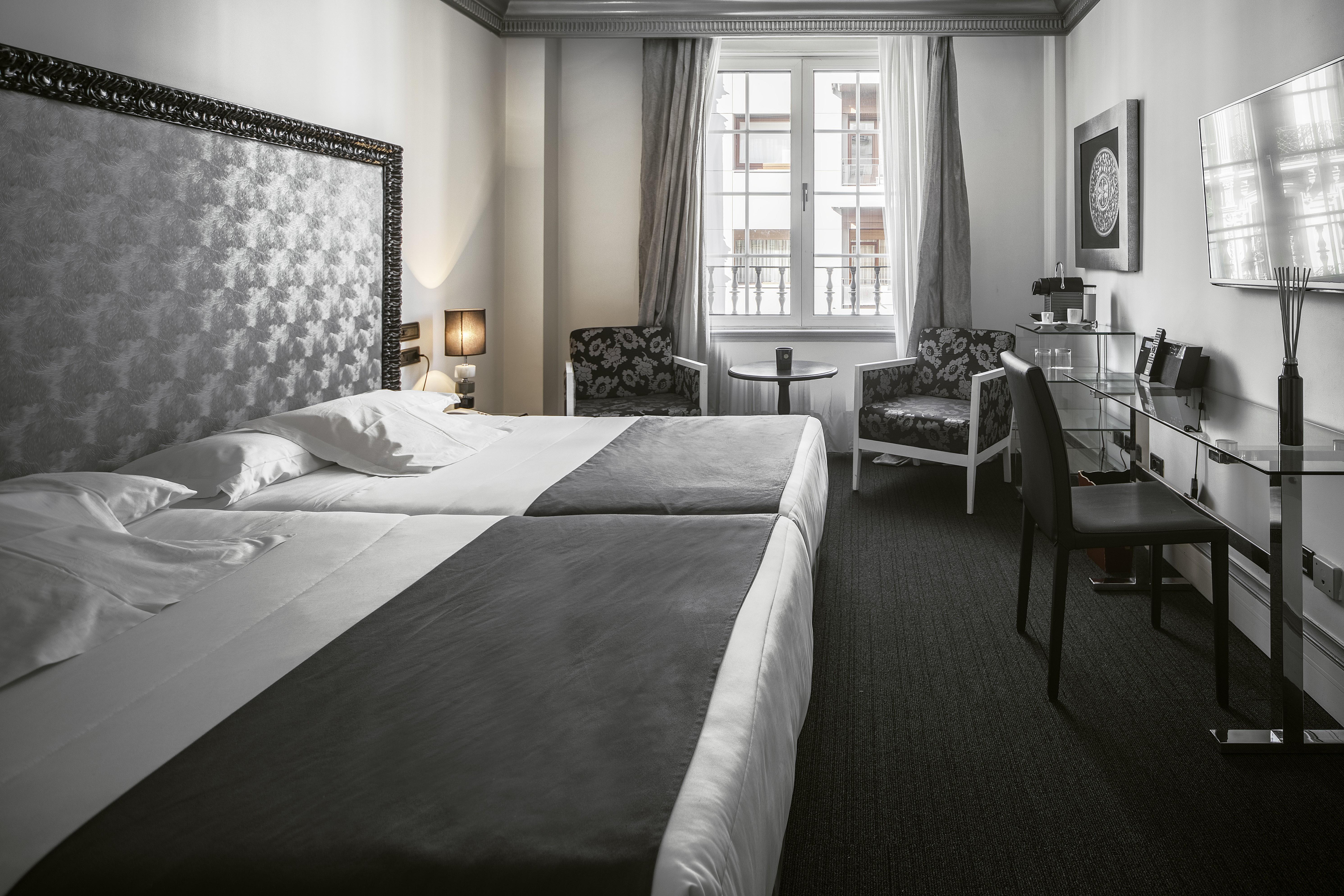 Lopez De Haro Hotel 5*