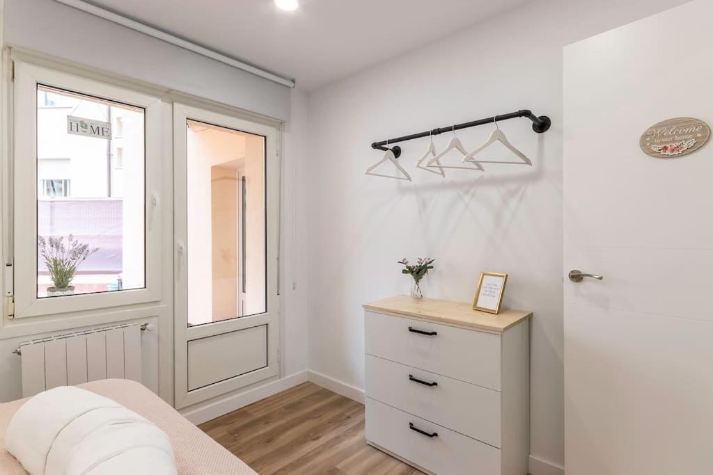 In The Old Town With Cool Terrace!! Private Parking Apartment